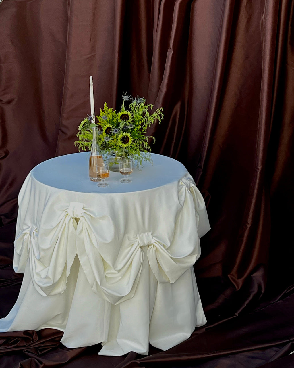 The Laurel Linen