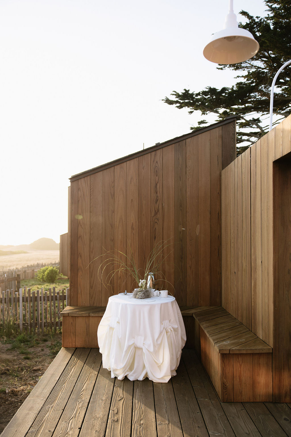 The Laurel Linen