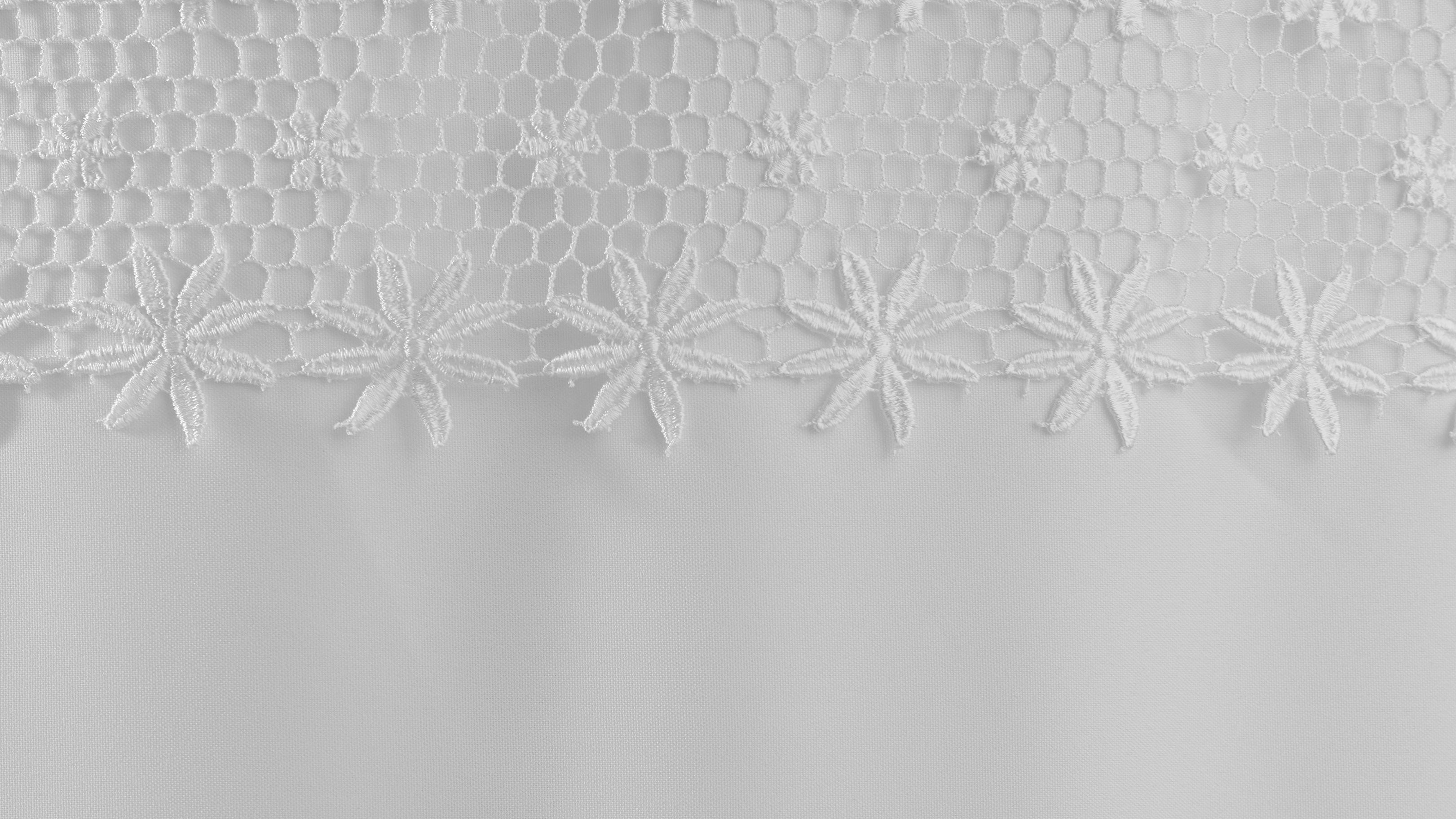 The Chantilly Linen