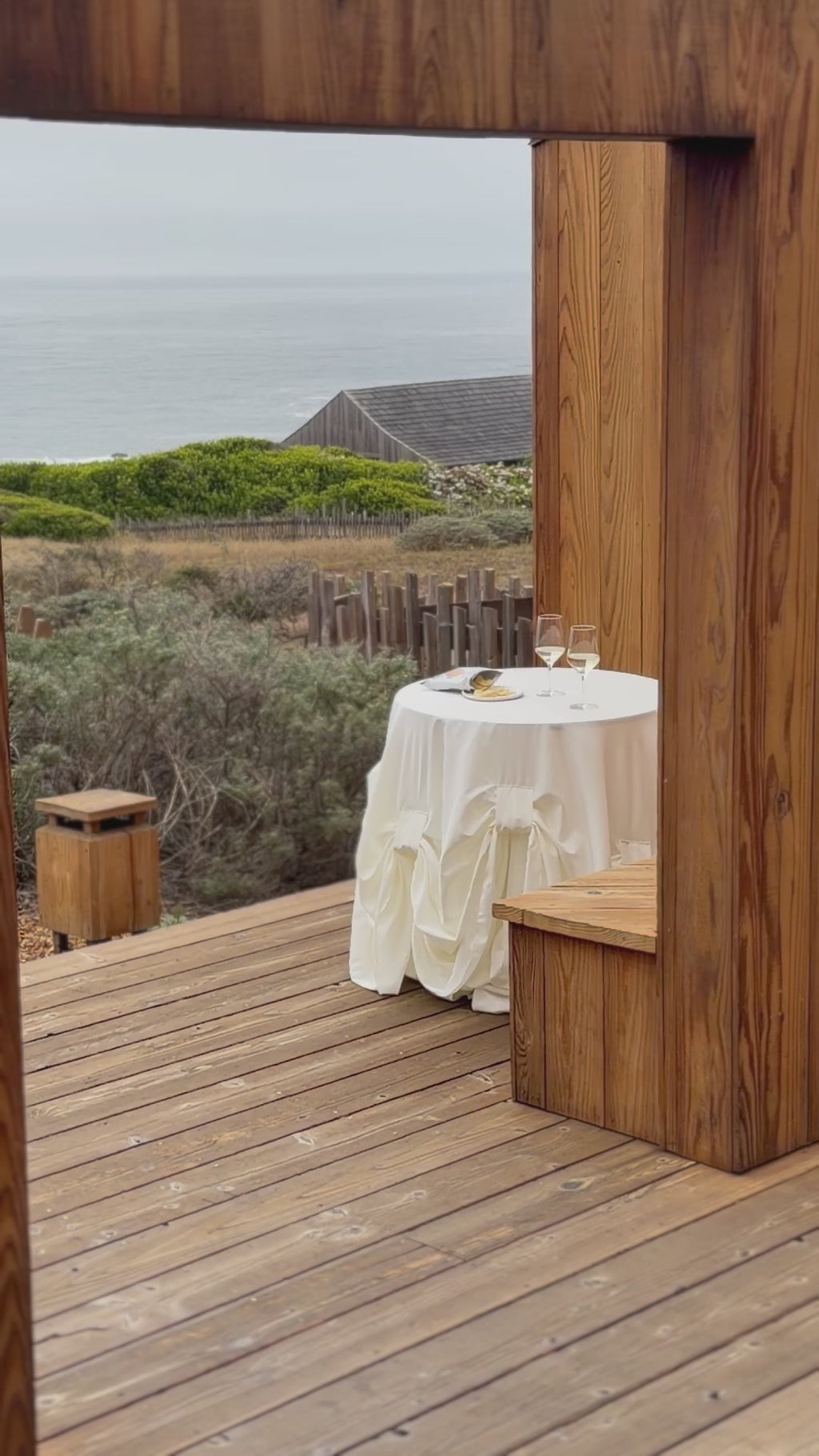 The Laurel Linen